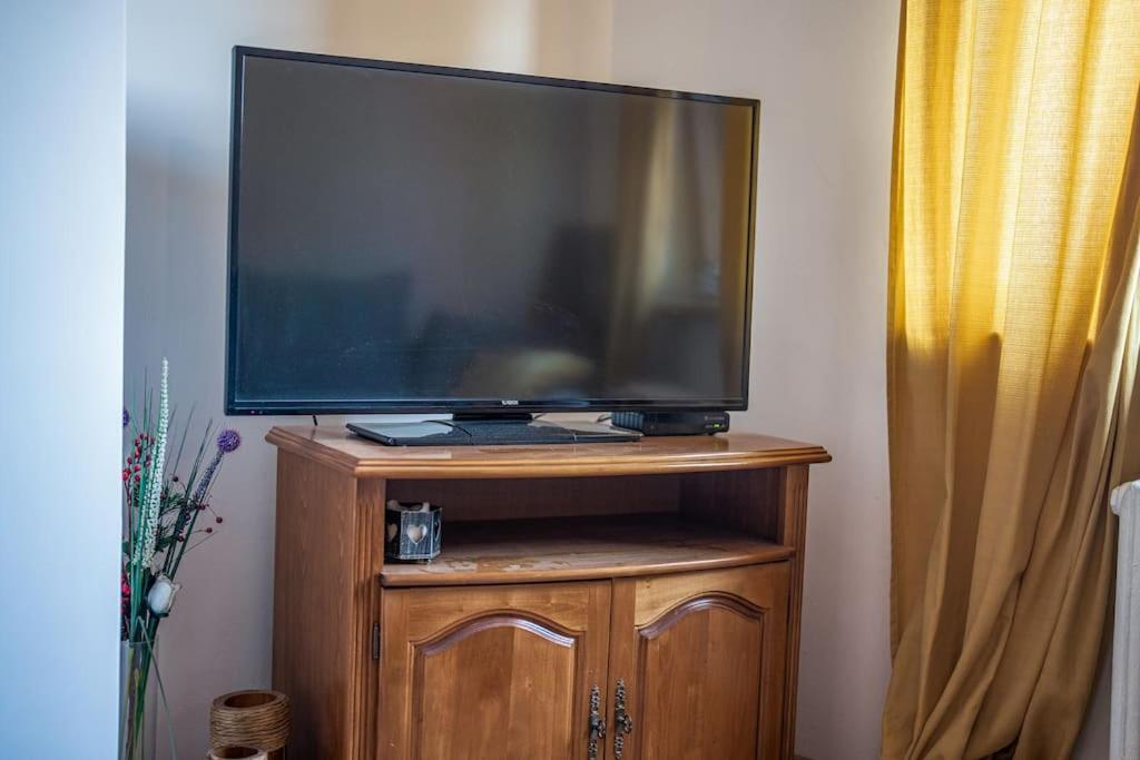 Central Apartment 2Bd Next To Vitosha Bul. Sofia Eksteriør bilde