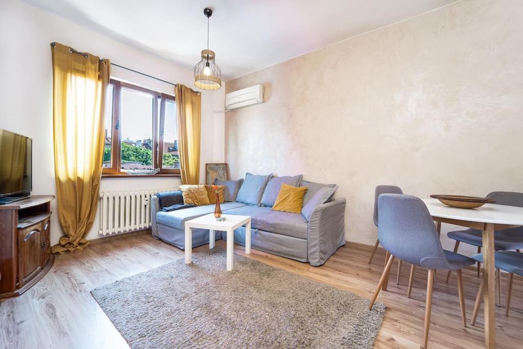 Central Apartment 2Bd Next To Vitosha Bul. Sofia Eksteriør bilde