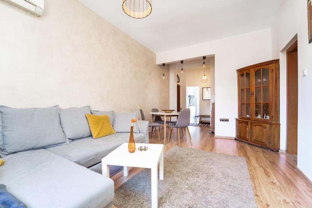 Central Apartment 2Bd Next To Vitosha Bul. Sofia Eksteriør bilde